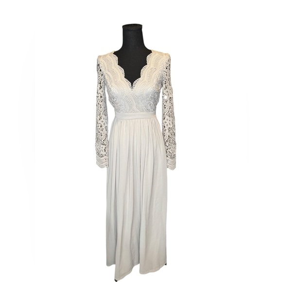 Lulus Dresses & Skirts - Lulus Lace Maxi Dress - Size Small - Boho Wedding Guest / Bridal Shower Gray